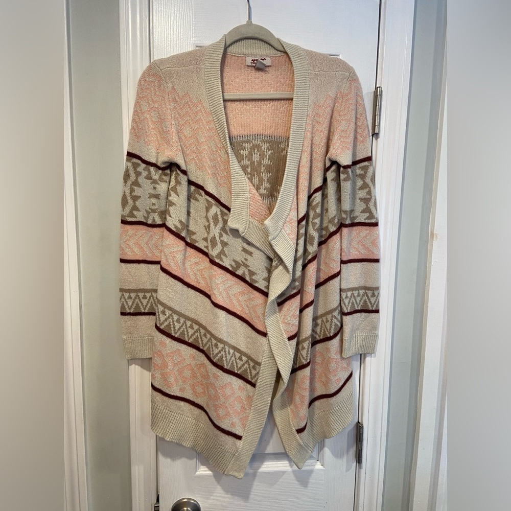 Arizona Jeans Size S Pink Sparkle Aztec Print Open Front Cardigan Sweater
